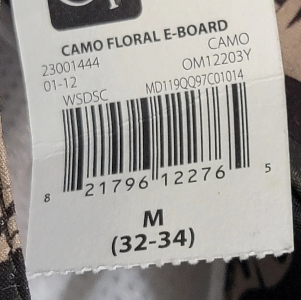 OP Ocean Pacific Camo Floral E-Board Mens Size Medium